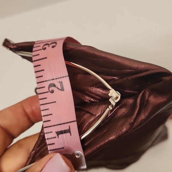 Jessica McClintock Women's Shimmer Burgandy/Rust Crinkle Envelope Purse - Picture 11 of 15